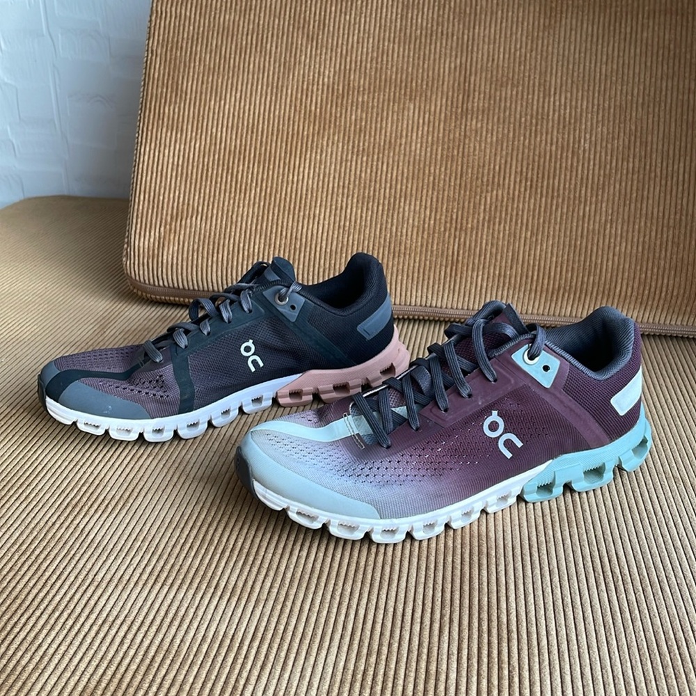 On Cloud Running shoes Women’s size 6.5
